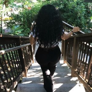 Meet your Posher, Elma